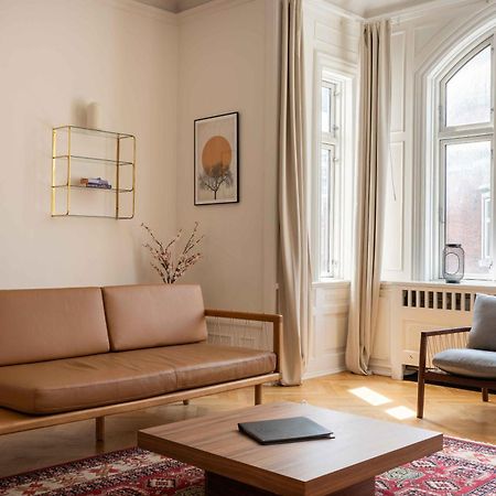 Lovely 3Br Manor Apartment 5 Min From Tivoli Gardens Copenhague Exterior foto