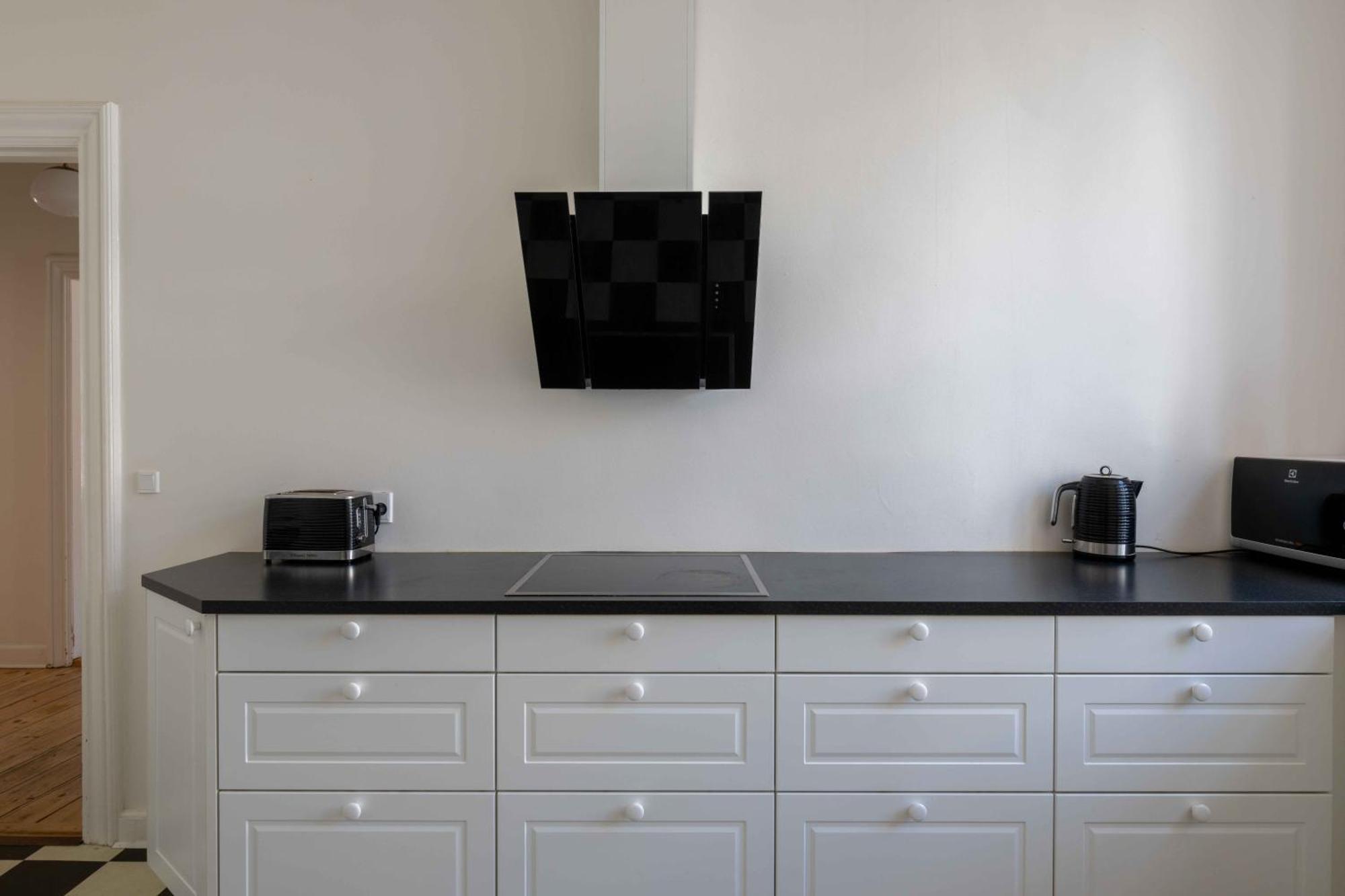 Lovely 3Br Manor Apartment 5 Min From Tivoli Gardens Copenhague Exterior foto