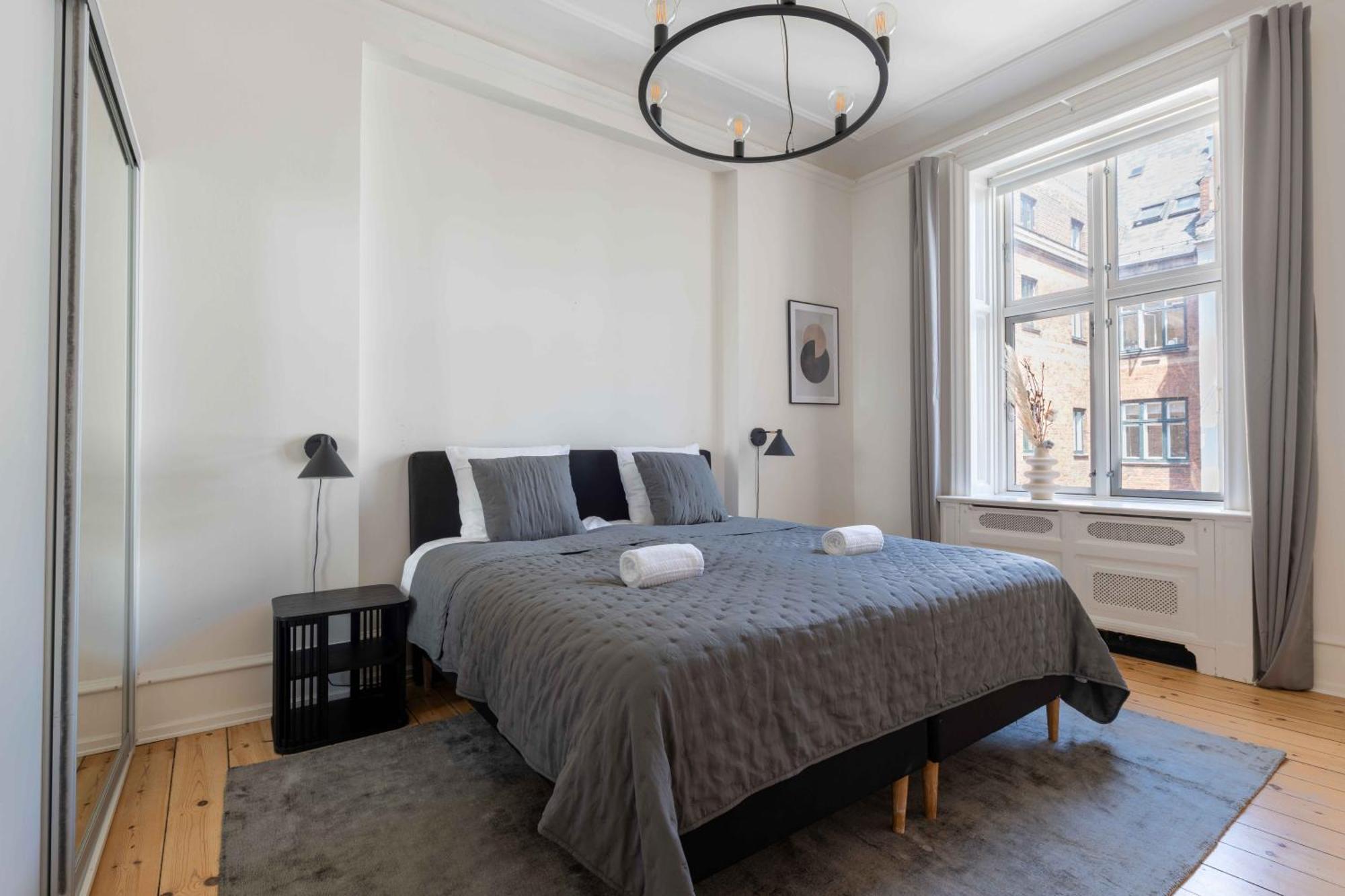 Lovely 3Br Manor Apartment 5 Min From Tivoli Gardens Copenhague Exterior foto